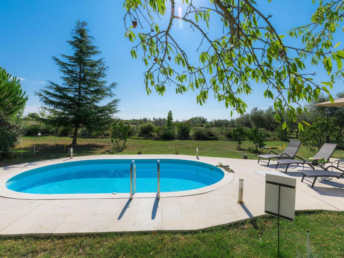 Holiday Home Bozac - VOJ100 Vodnjan Zewnętrze zdjęcie